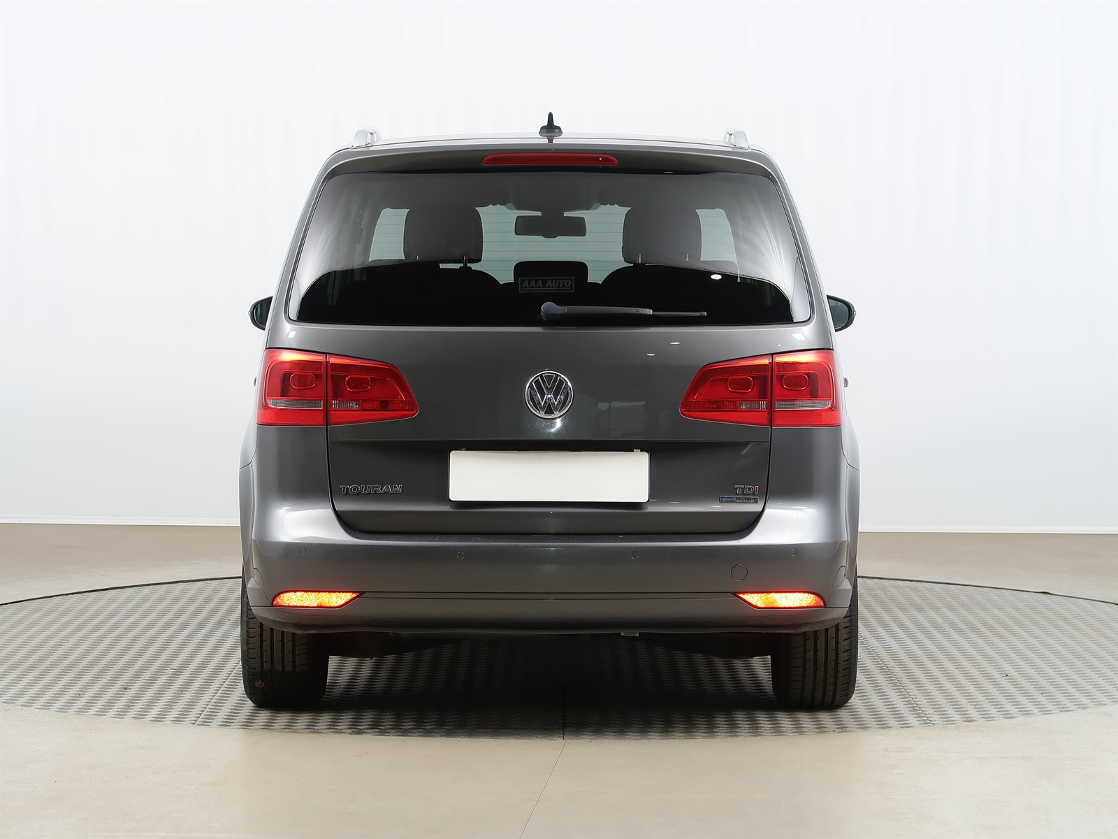 Volkswagen Touran, 2014 - pohled č. 6
