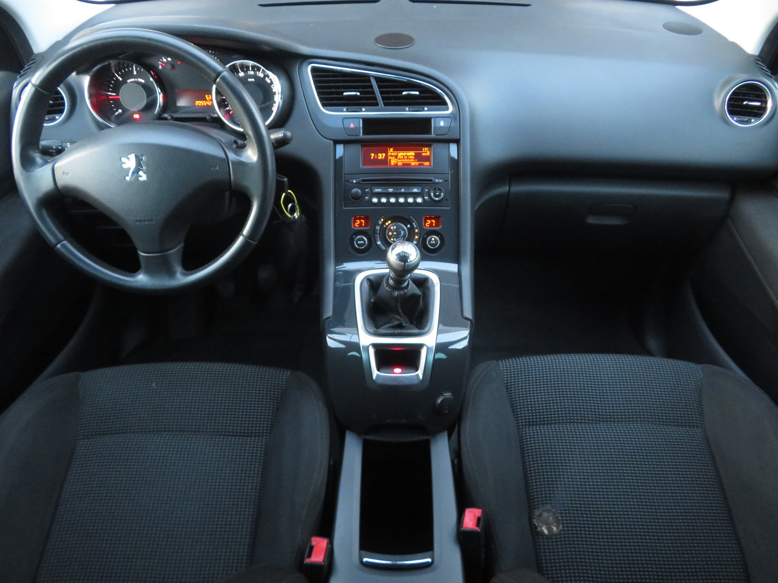 Peugeot 5008, 2011 - pohled č. 10