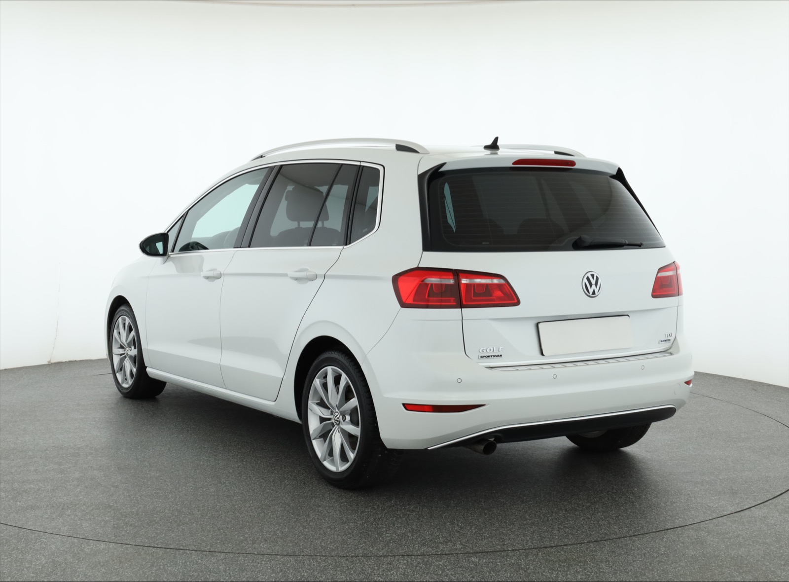 Volkswagen Golf Sportsvan, 2016 - pohled č. 5