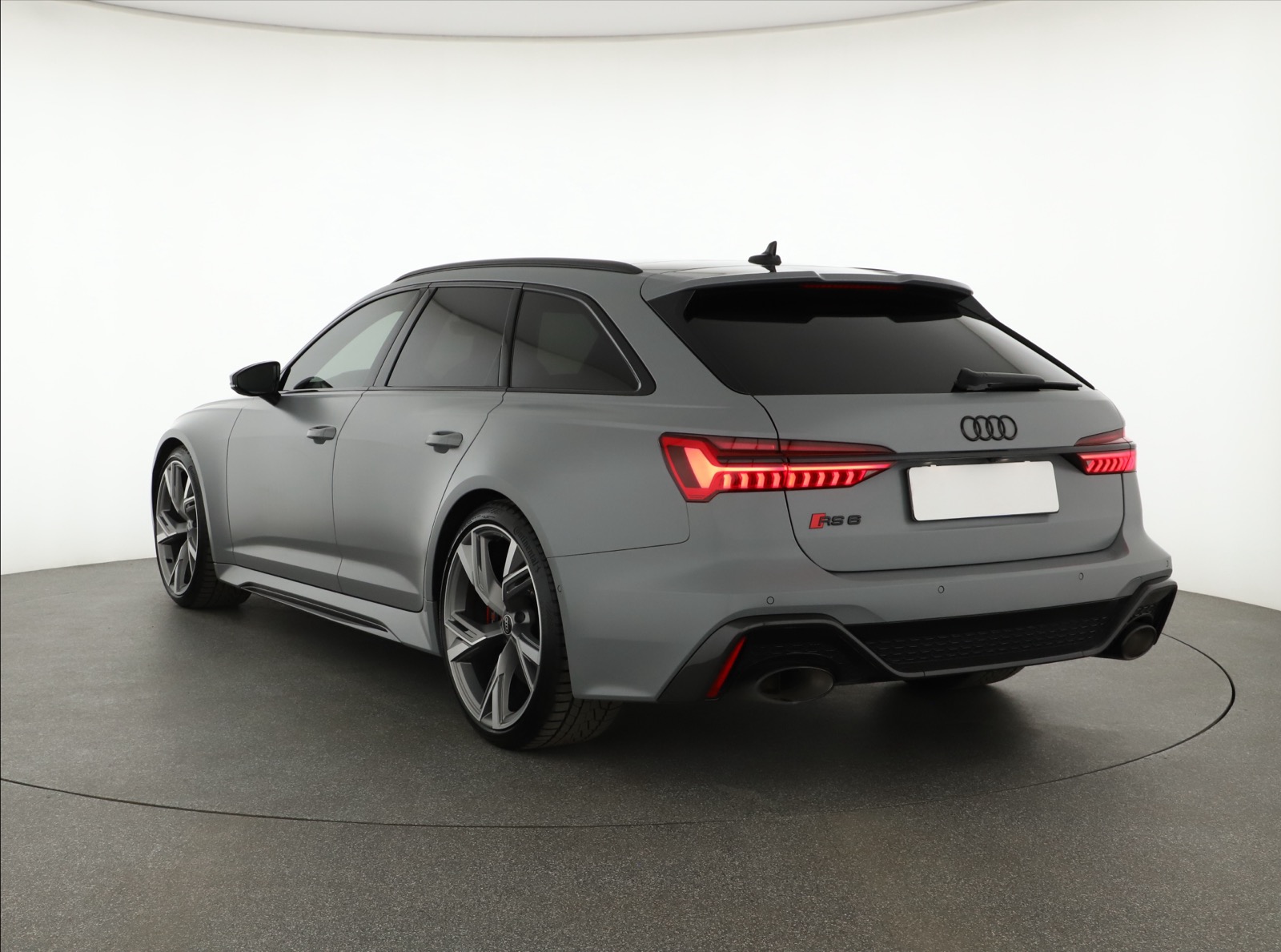 Audi RS6, 2022 - pohled č. 5