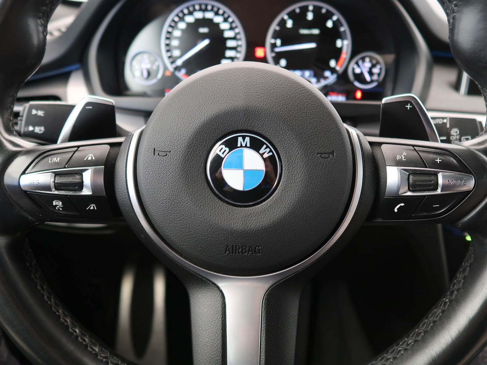BMW X5, 2014 - pohled č. 26