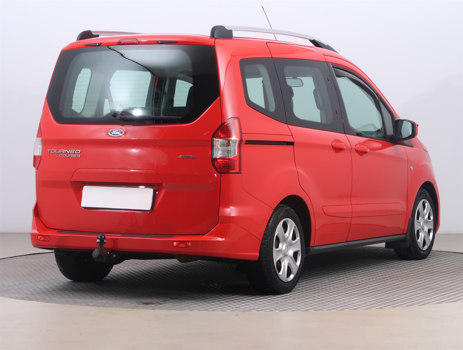 Ford Tourneo Courier, 2019 - pohled č. 7