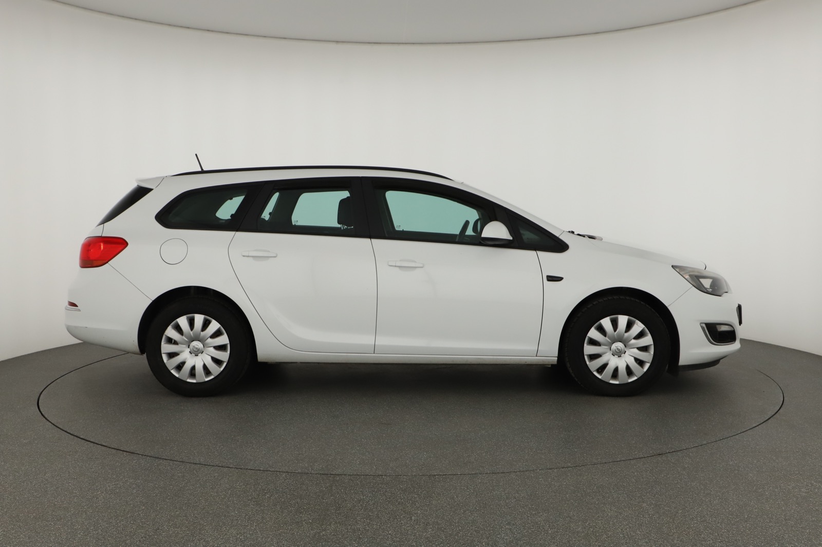 Opel Astra, 2013 - pohled č. 8