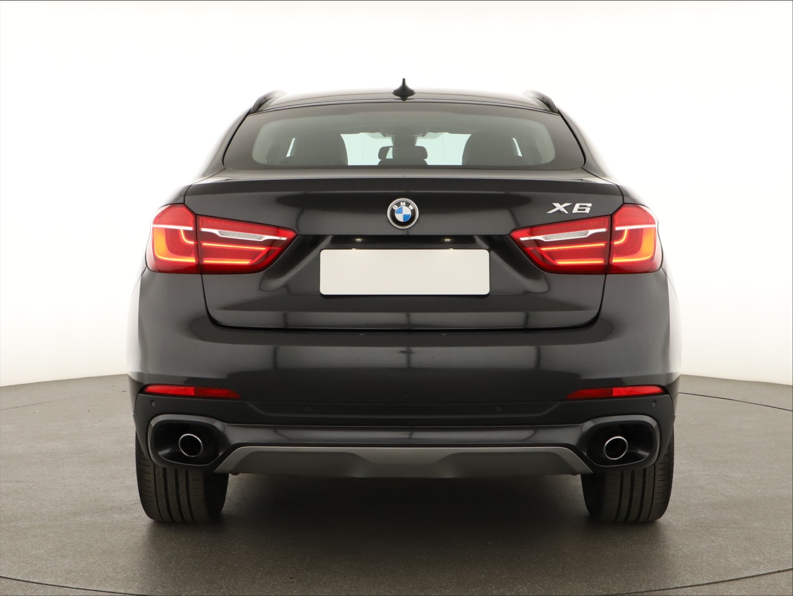BMW X6, 2016 - pohled č. 6