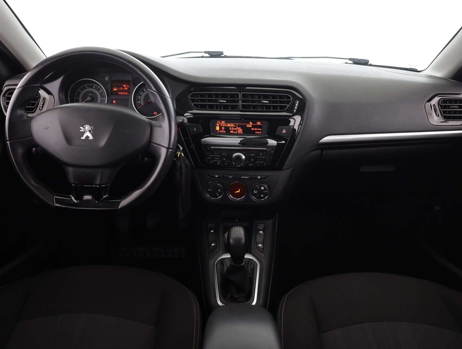 Peugeot 301, 2016 - pohled č. 9