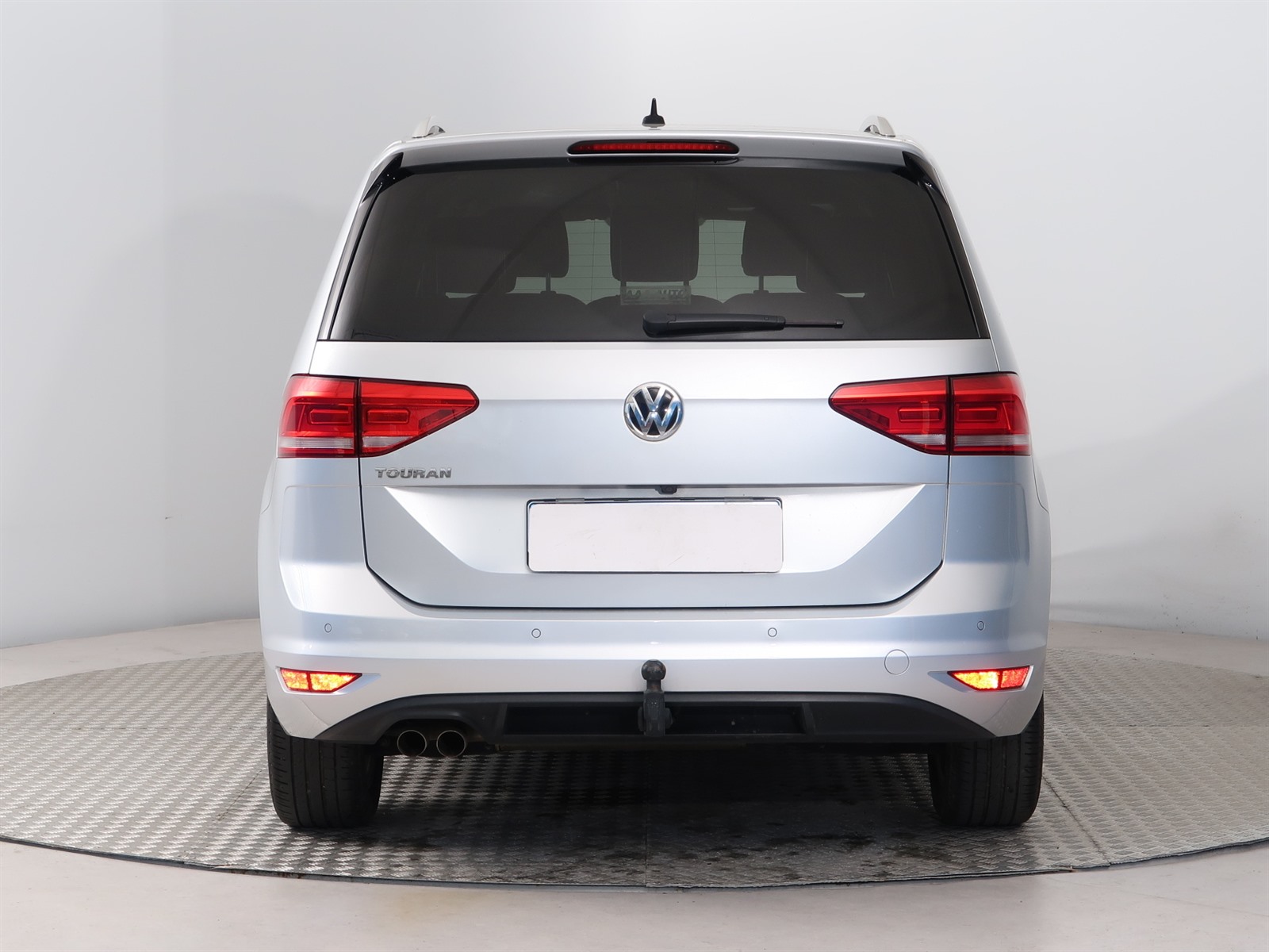 Volkswagen Touran, 2019 - pohled č. 6