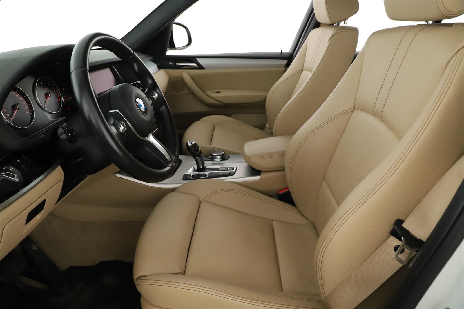 BMW X3, 2017 - pohled č. 16