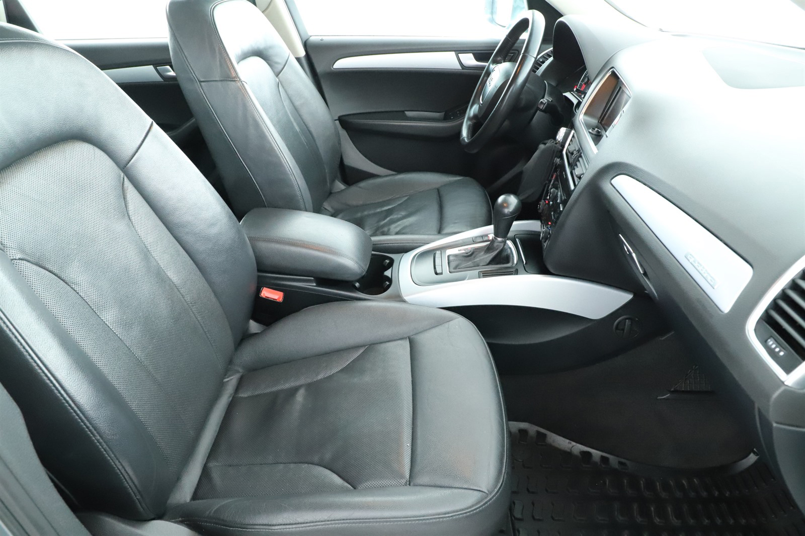 Audi Q5, 2011 - pohled č. 10