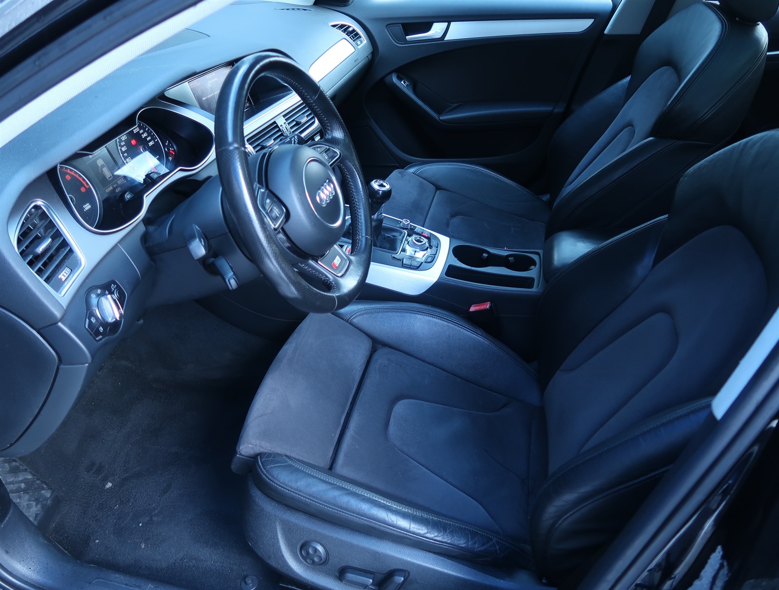 Audi A4, 2014 - pohled č. 16
