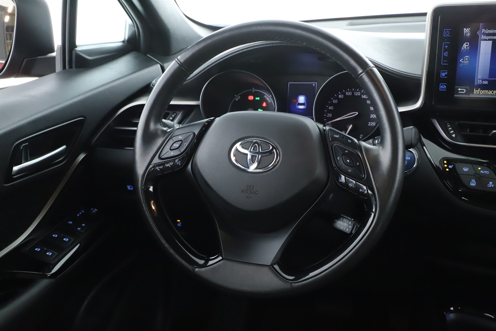 Toyota C-HR, 2019 - pohled č. 20