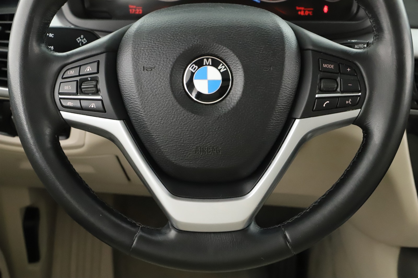 BMW X5, 2016 - pohled č. 24