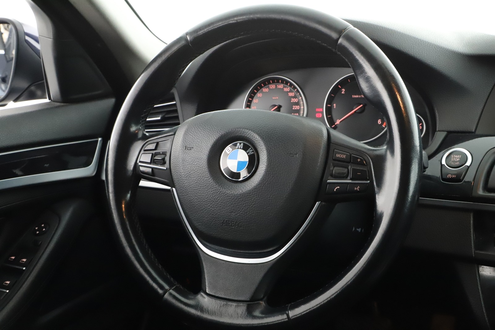 BMW Řada 5, 2014 - pohled č. 20