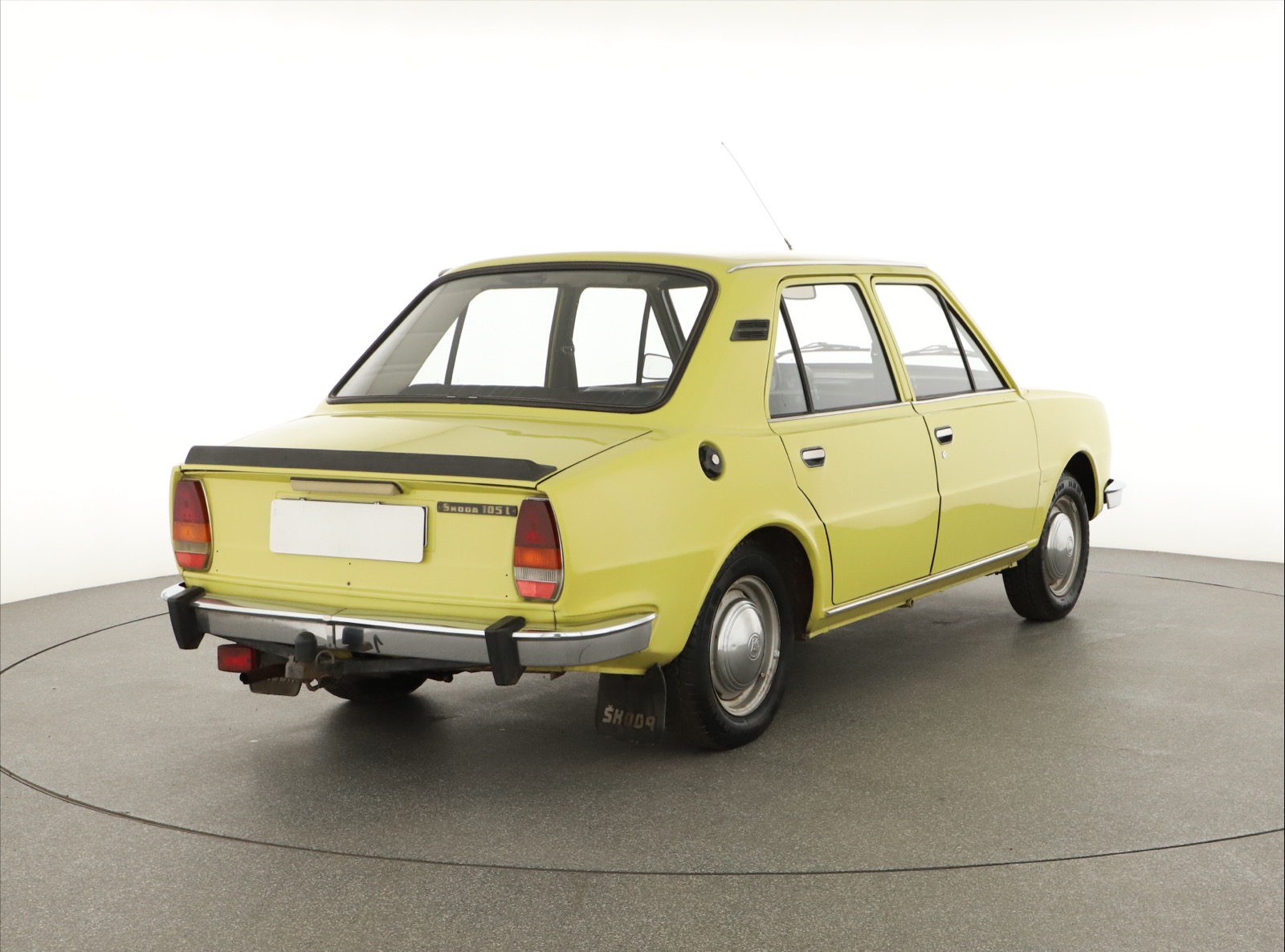 Škoda 105, 1980 - pohled č. 7