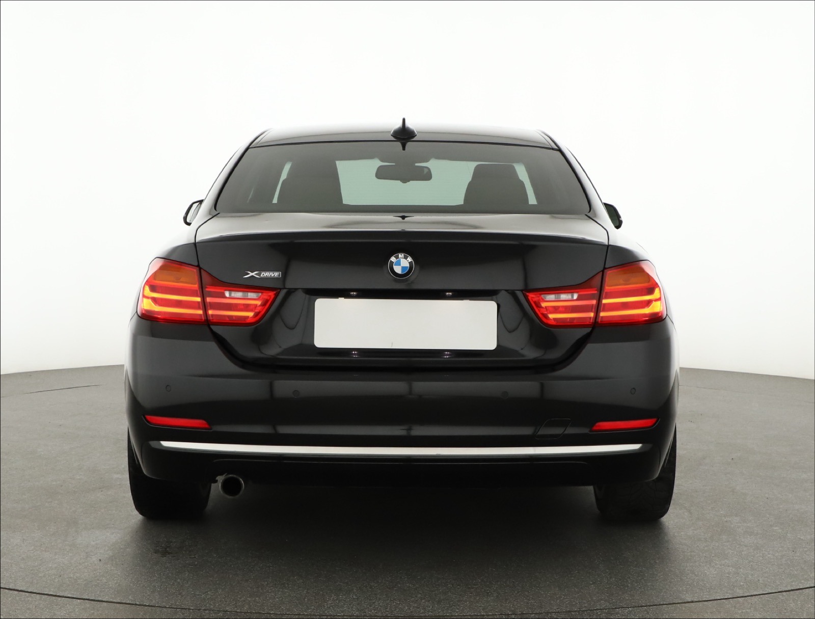 BMW 4, 2014 - pohled č. 6