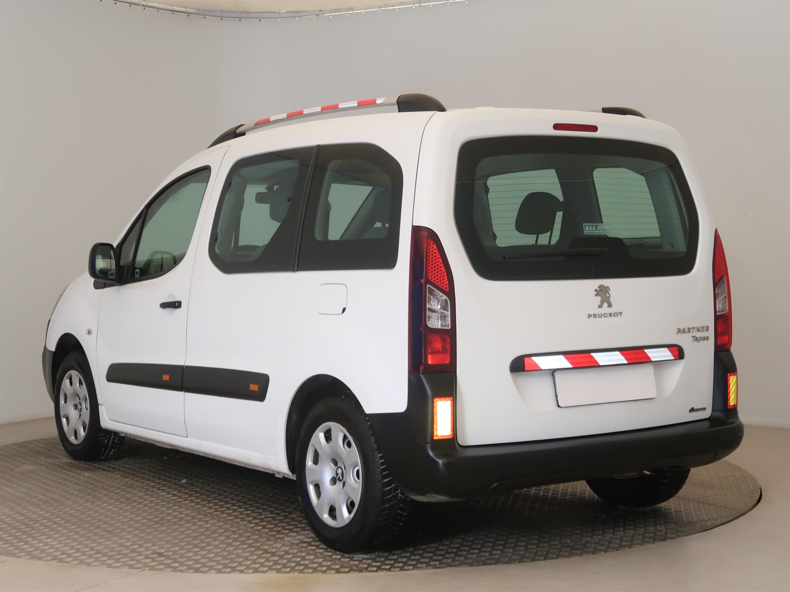 Peugeot Partner, 2015 - pohled č. 5