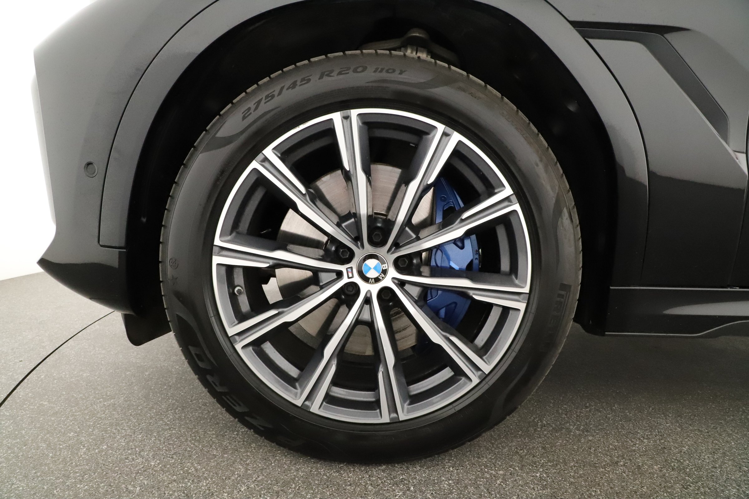BMW X6, 2022 - pohled č. 18