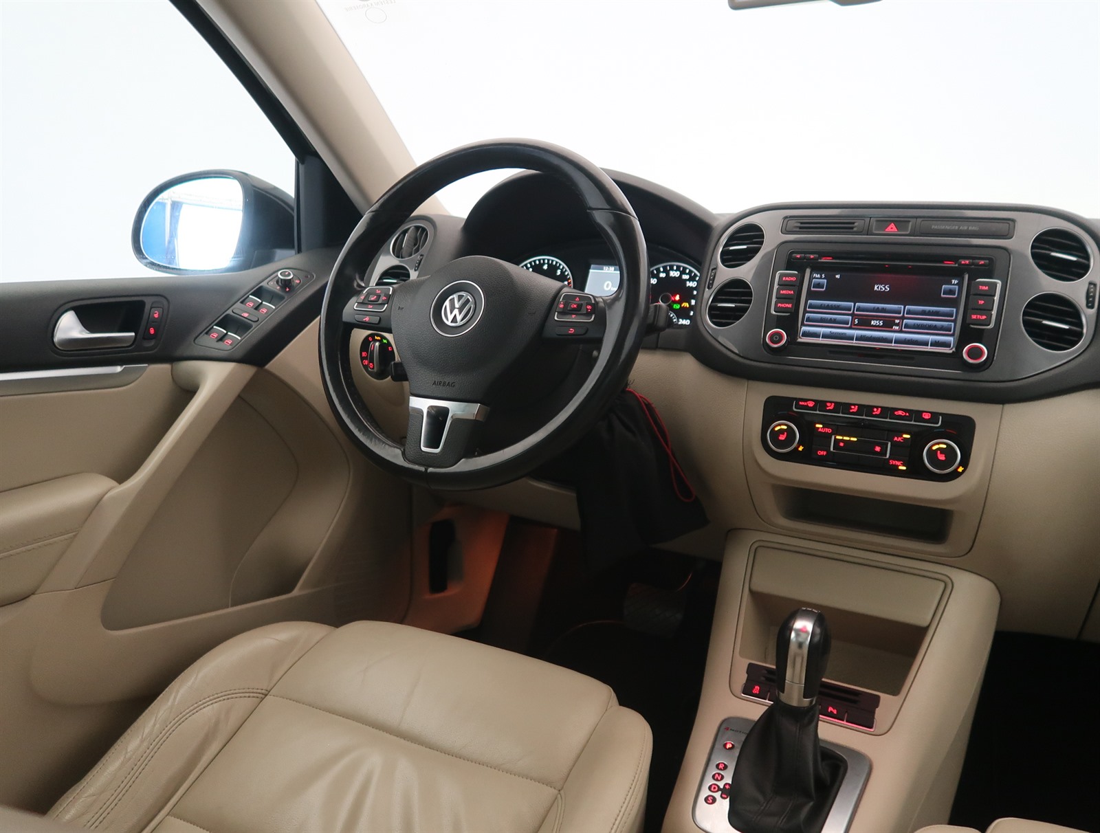 Volkswagen Tiguan, 2012 - pohled č. 9