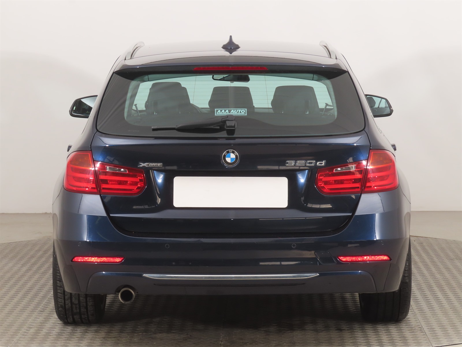 BMW Řada 3, 2013 - pohled č. 6