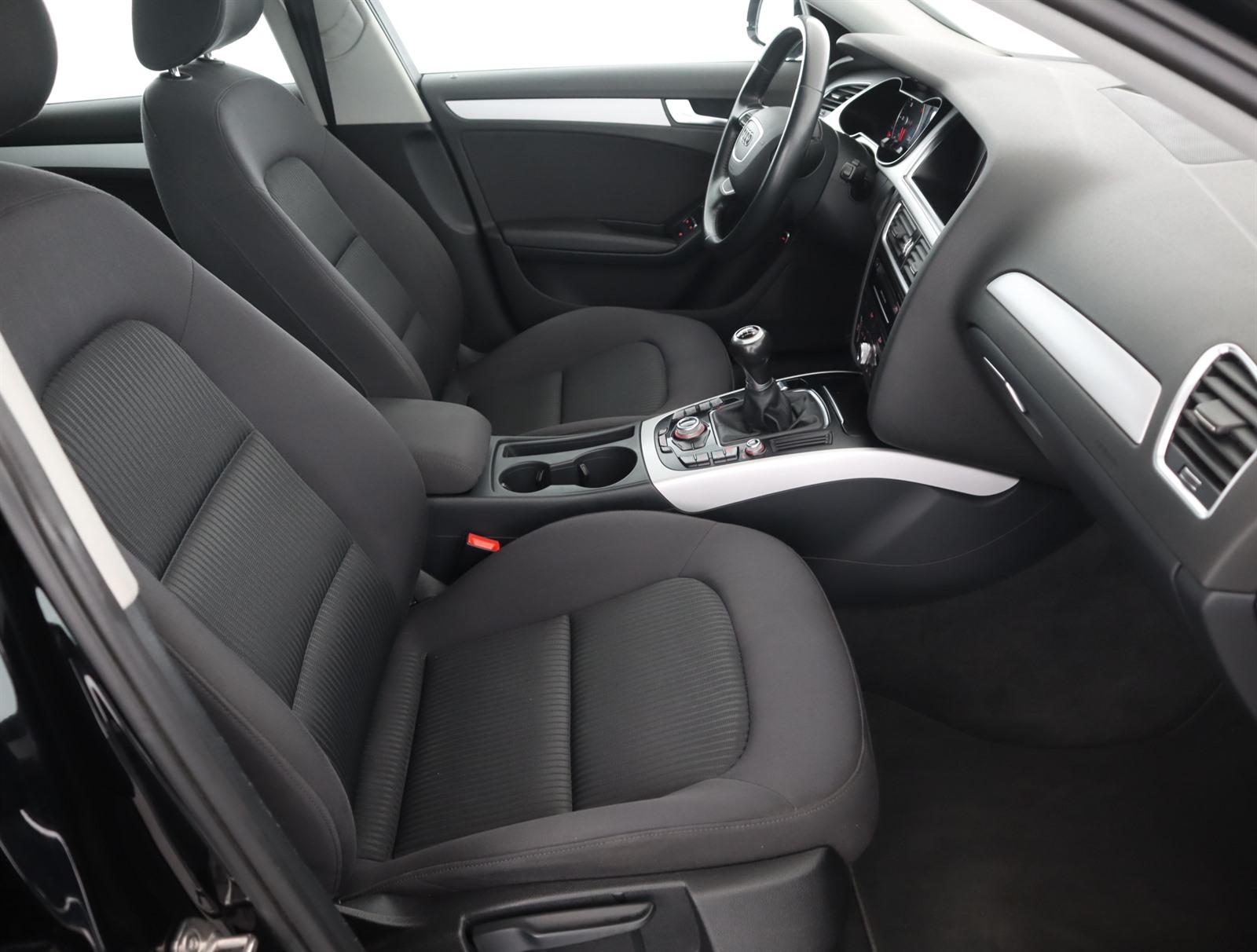 Audi A4, 2015 - pohled č. 10