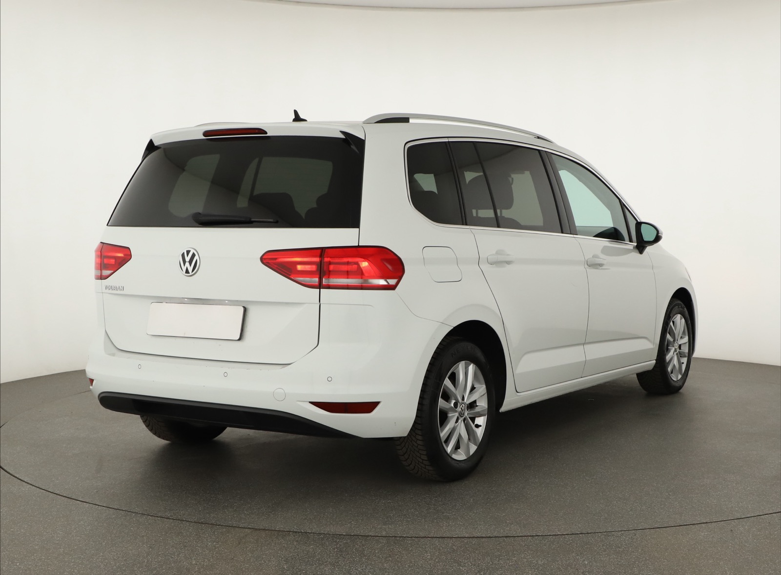 Volkswagen Touran, 2019 - pohled č. 7