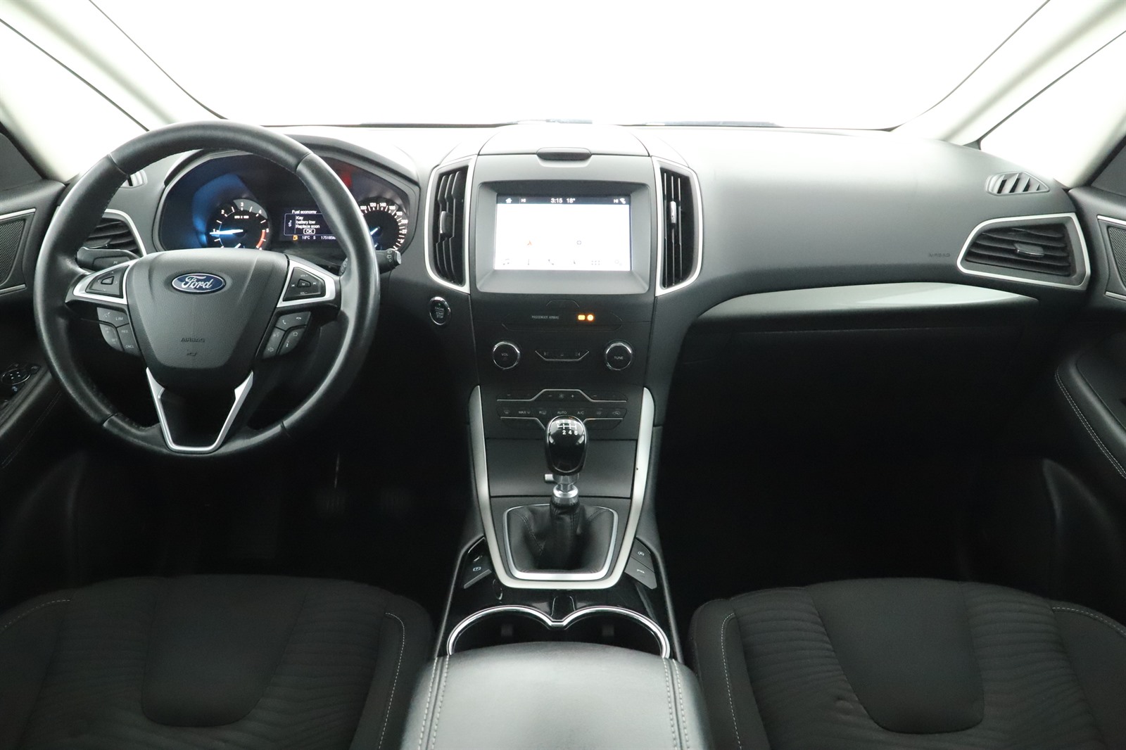 Ford S-MAX, 2017 - pohled č. 9