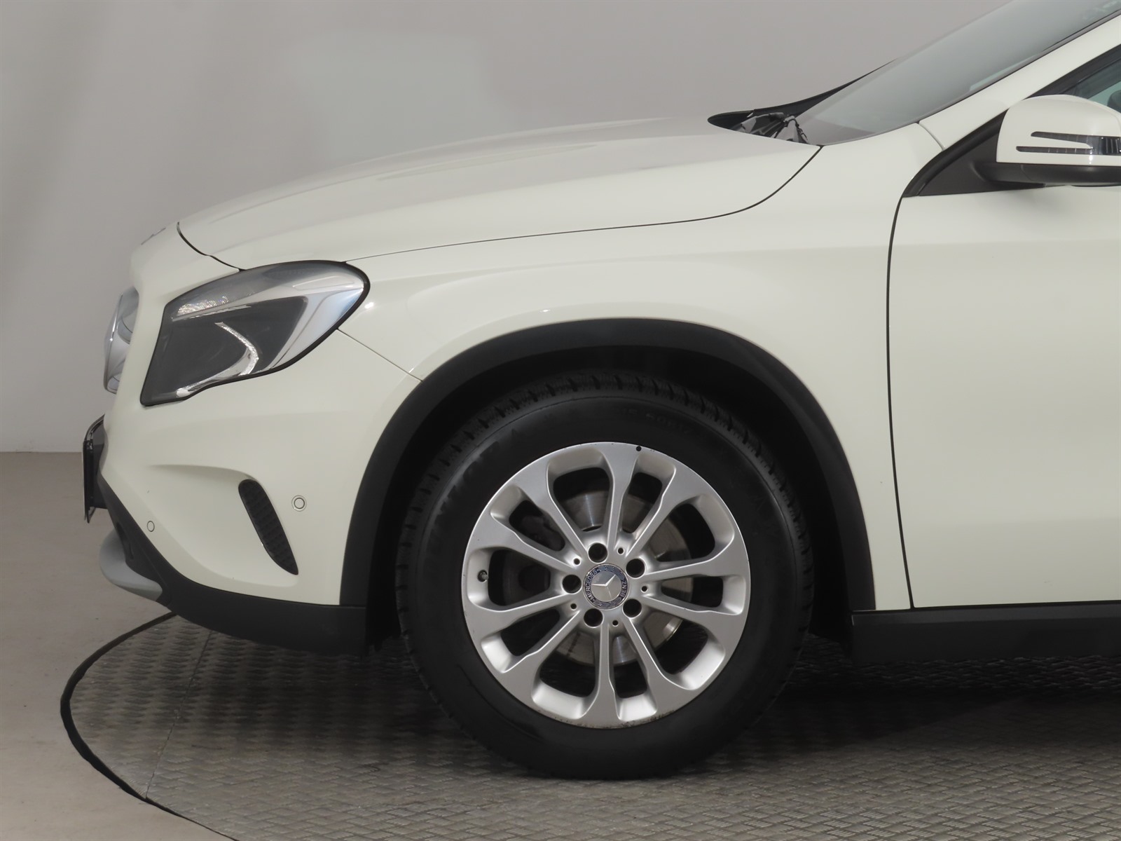 Mercedes-Benz GLA, 2014 - pohled č. 21