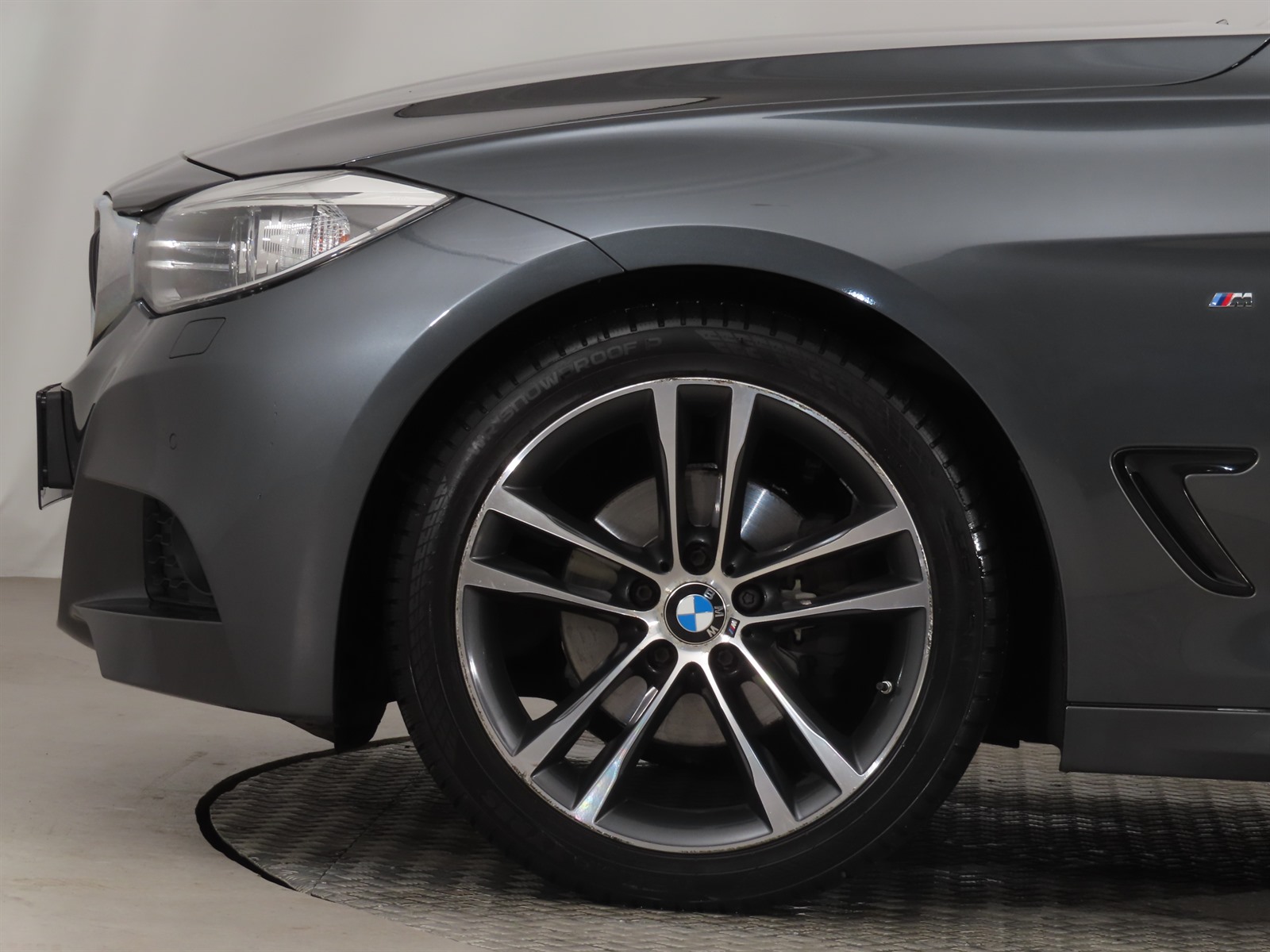 BMW 3GT, 2015 - pohled č. 21