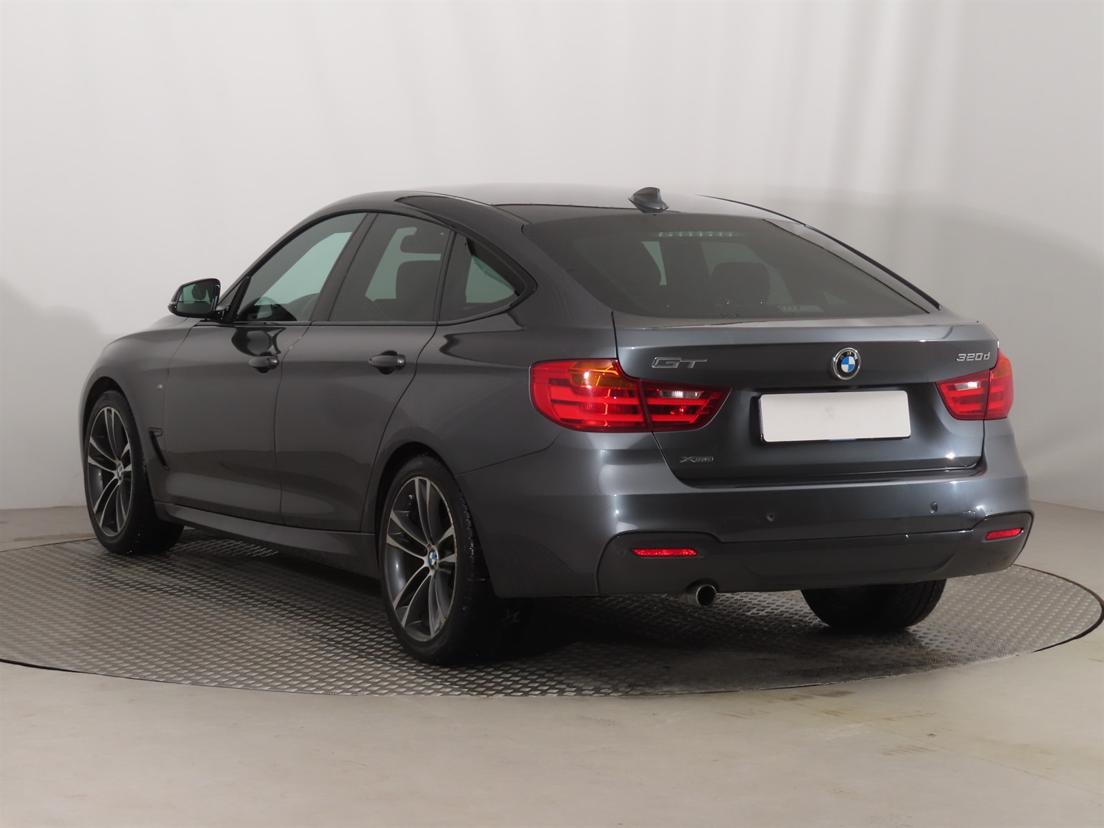 BMW 3GT, 2015 - pohled č. 5