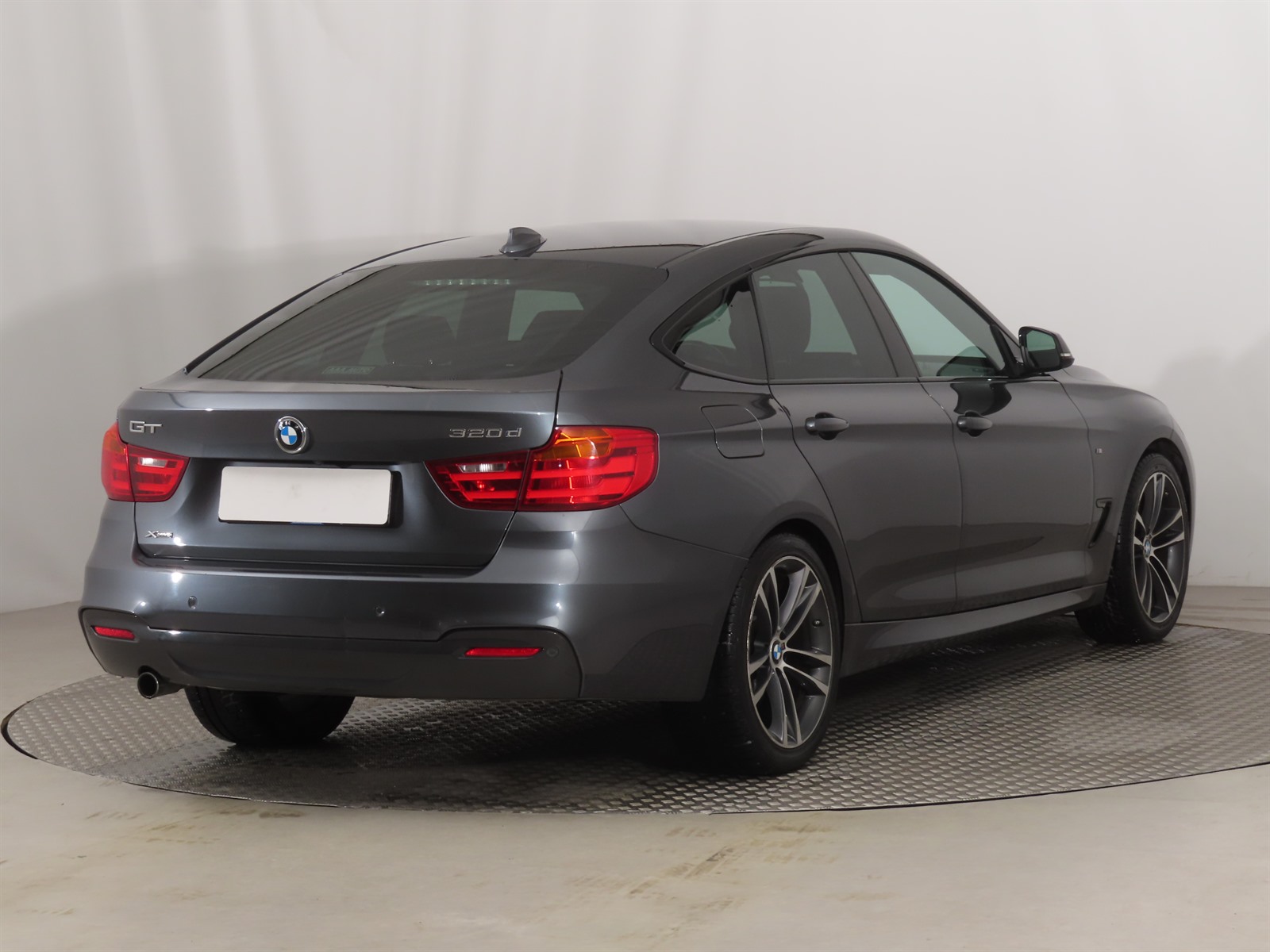 BMW 3GT, 2015 - pohled č. 7