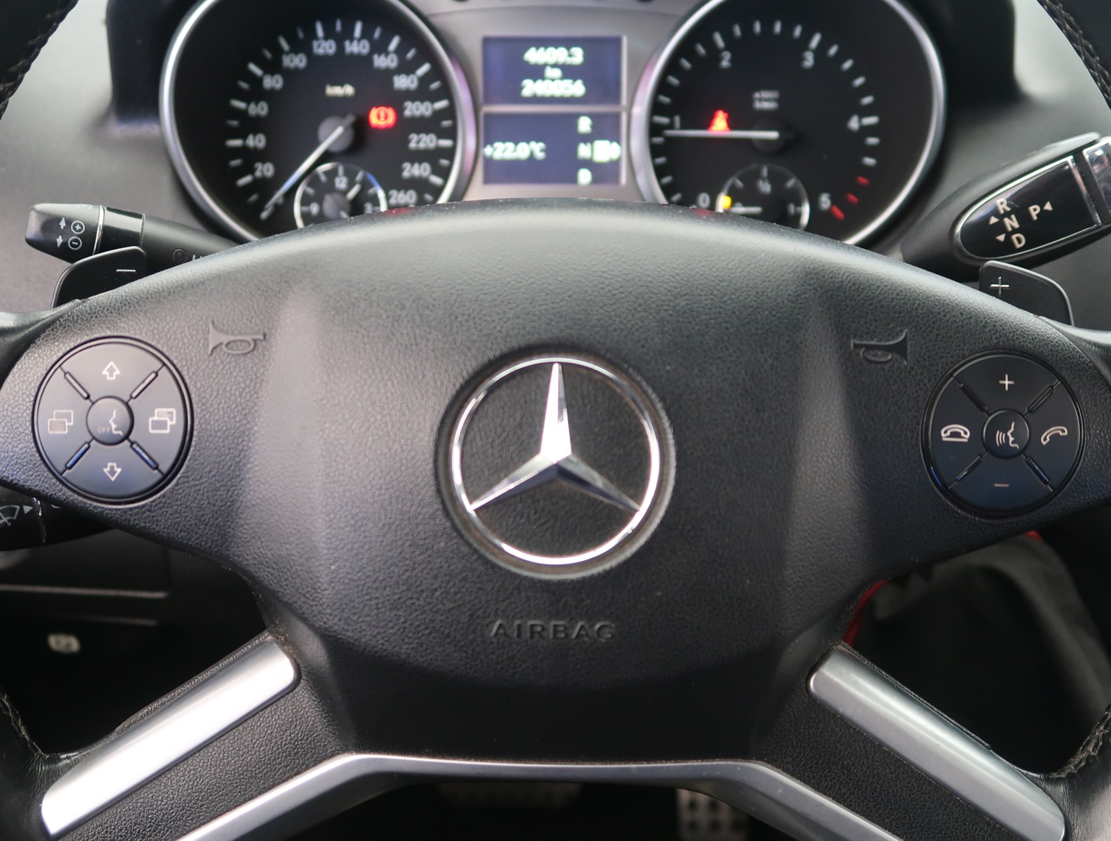Mercedes-Benz ML, 2011 - pohled č. 24