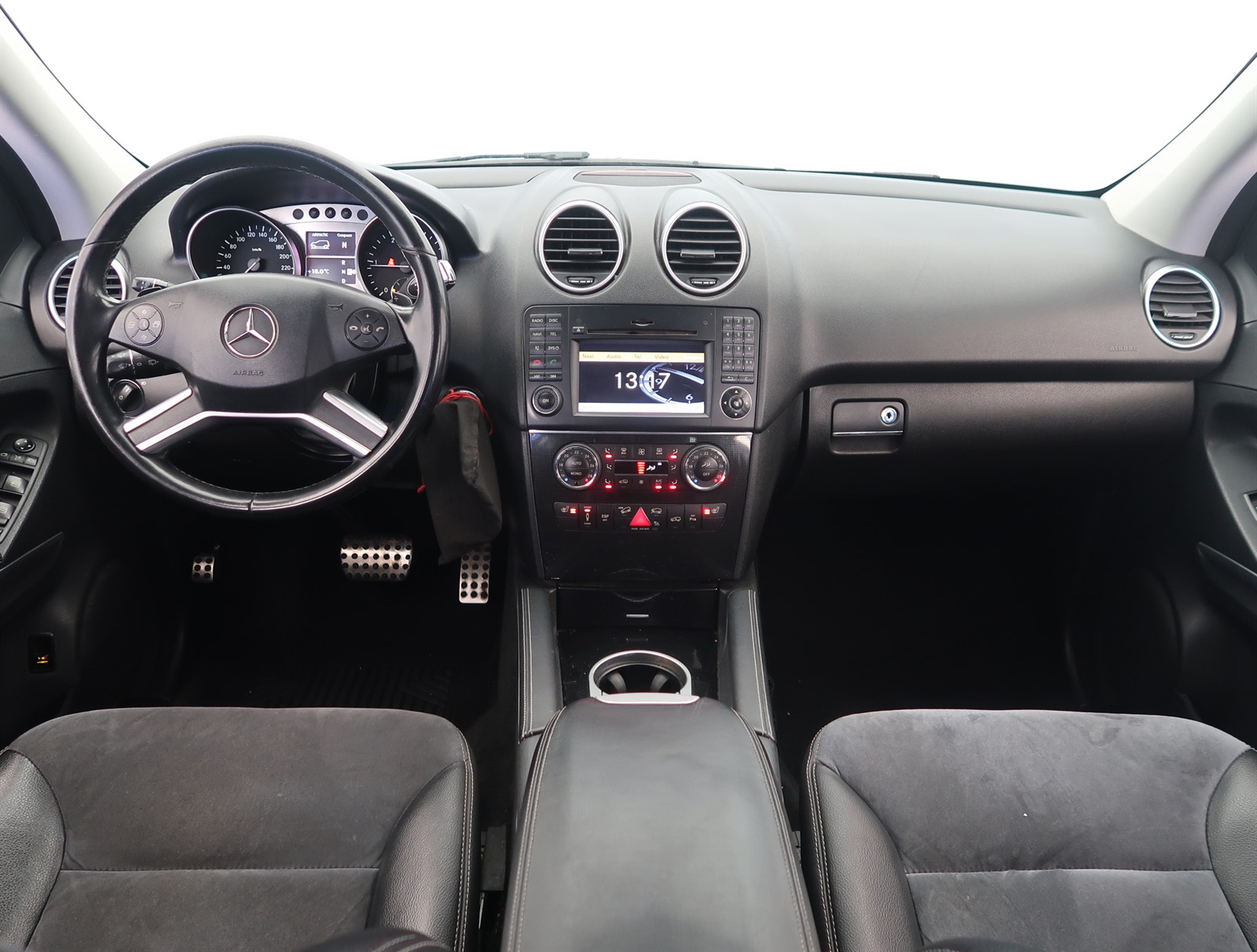 Mercedes-Benz ML, 2011 - pohled č. 10