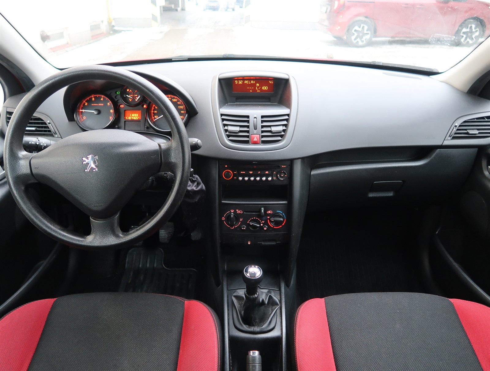 Peugeot 207, 2009 - pohled č. 10