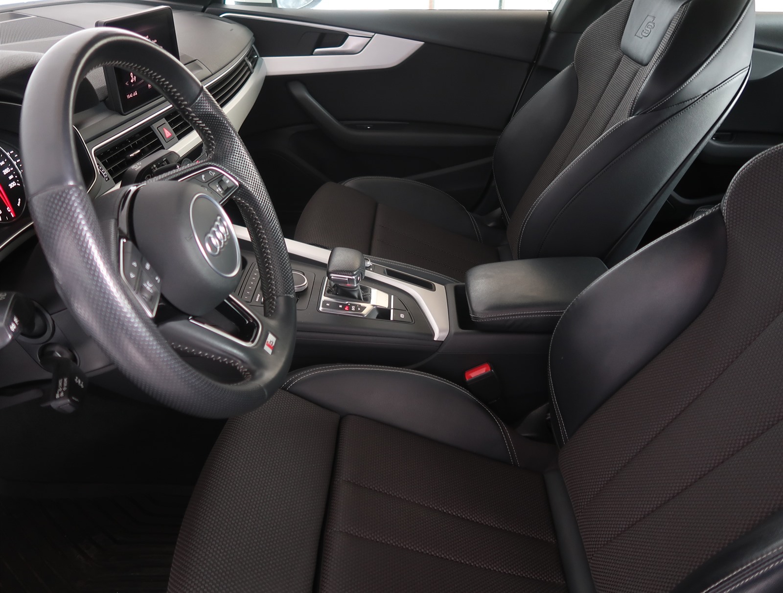 Audi A5, 2019 - pohled č. 16