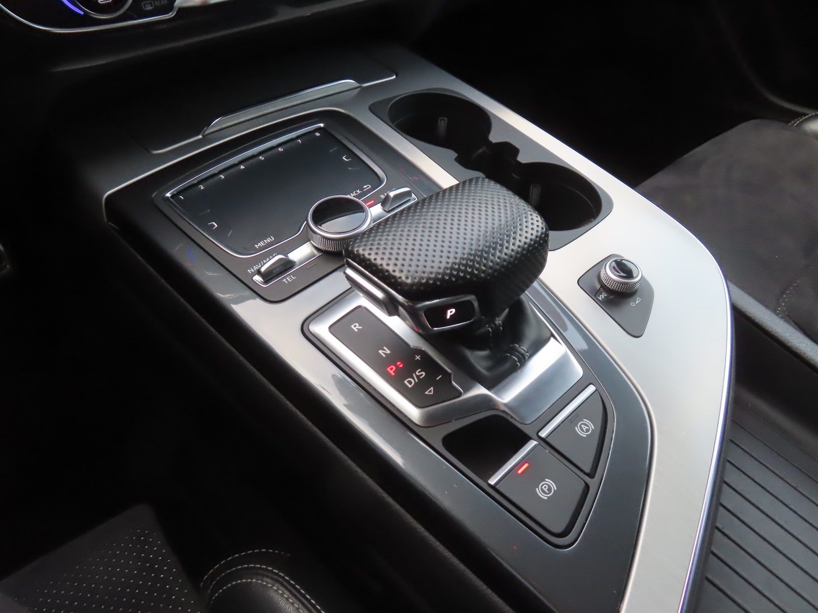 Audi Q7, 2017 - pohled č. 19