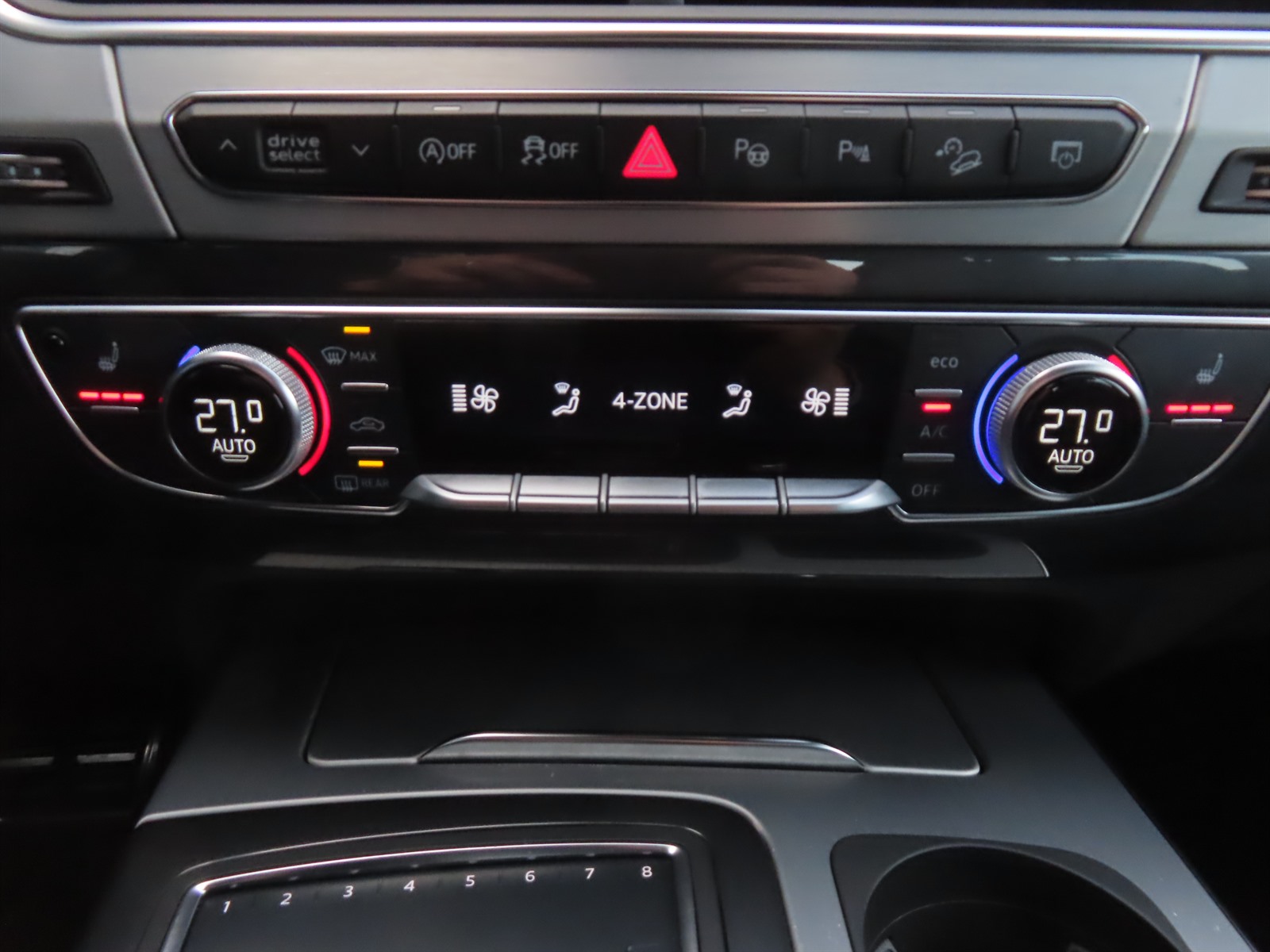 Audi Q7, 2017 - pohled č. 25