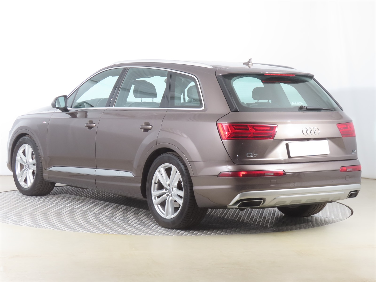 Audi Q7, 2017 - pohled č. 5