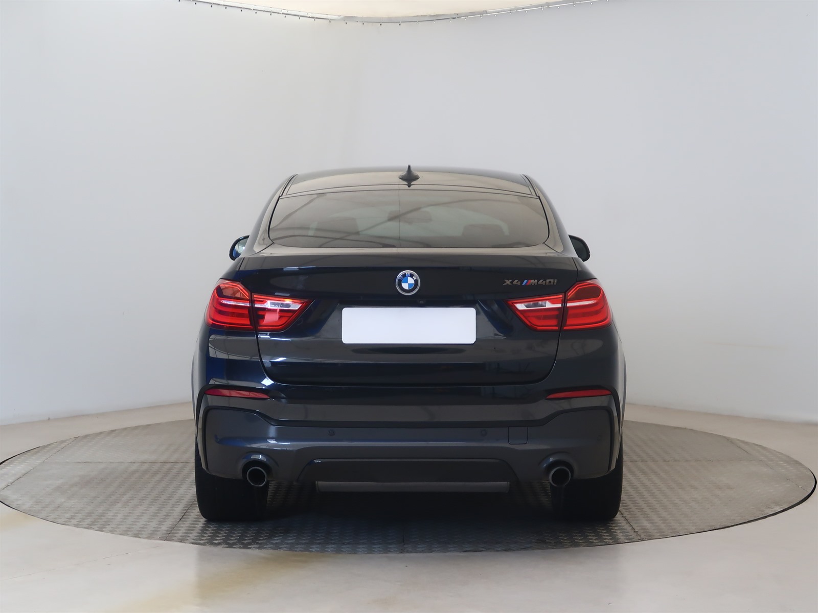 BMW X4, 2016 - pohled č. 6