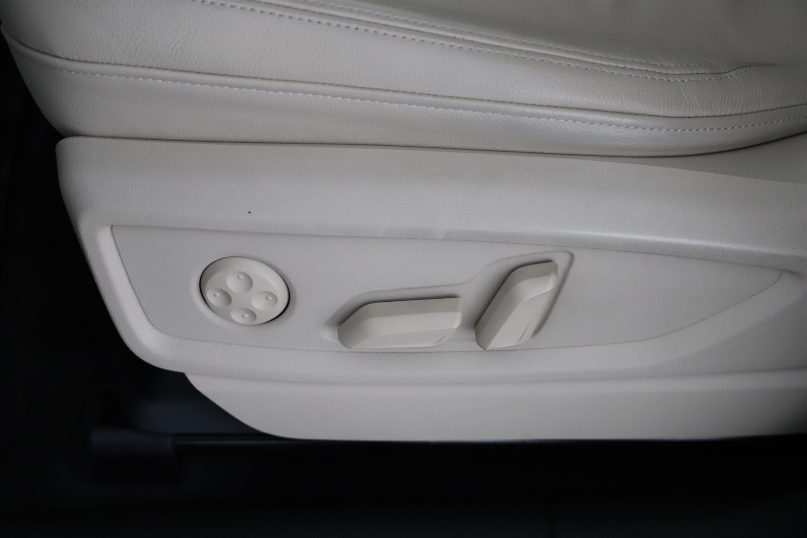 Audi Q5, 2018 - pohled č. 24