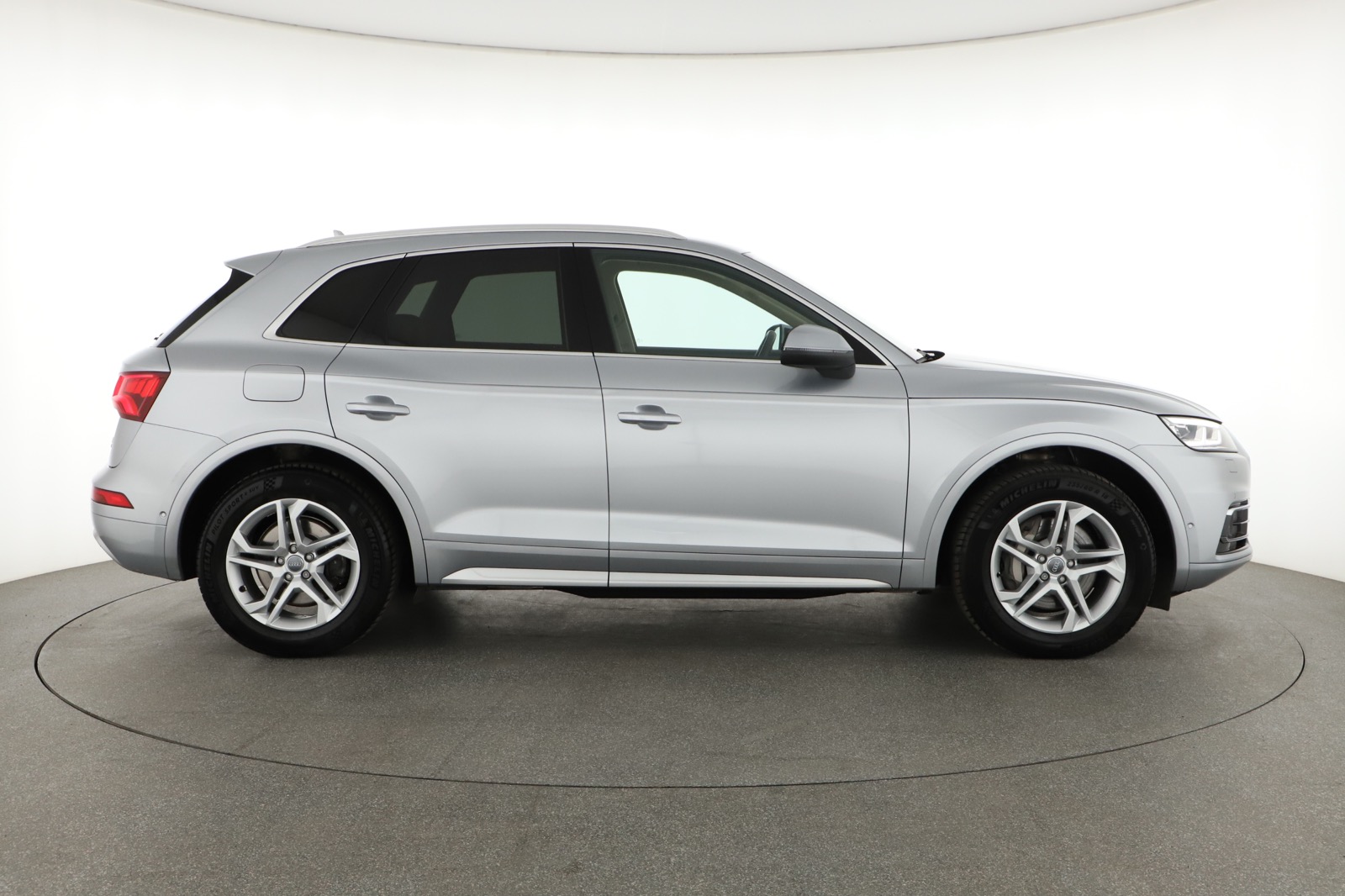 Audi Q5, 2018 - pohled č. 8