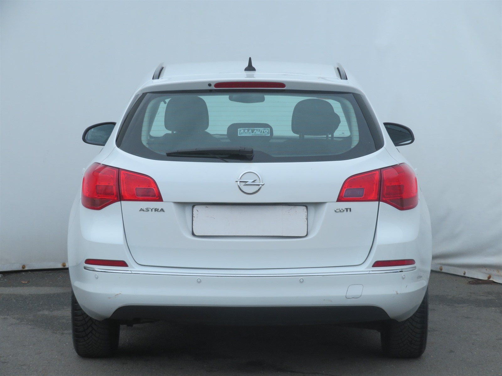 Opel Astra, 2014 - pohled č. 6
