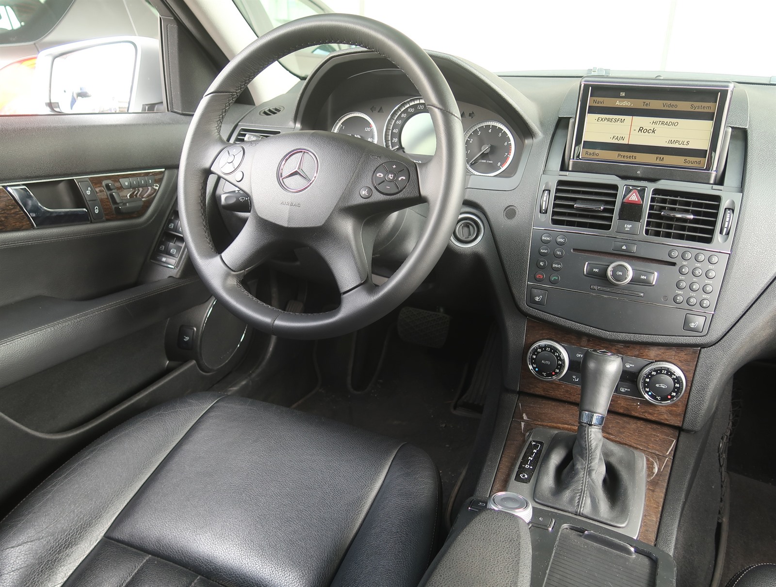 Mercedes-Benz C, 2008 - pohled č. 9