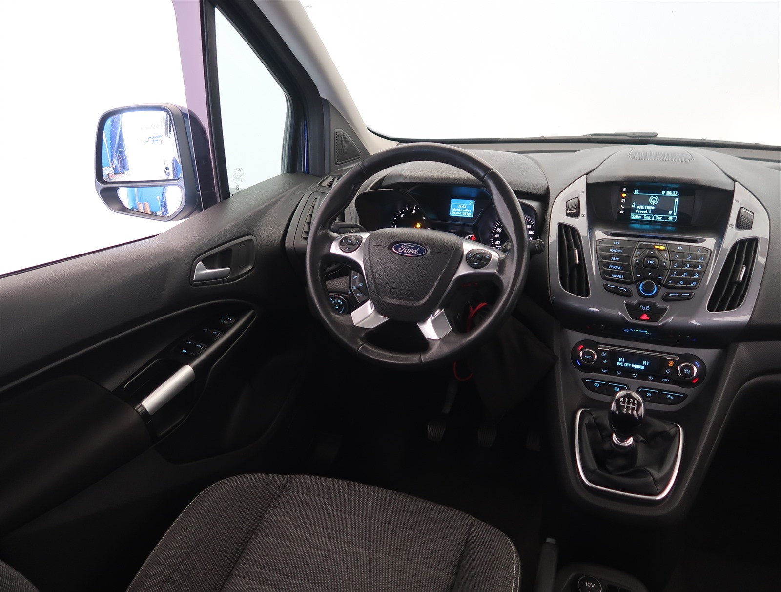 Ford Tourneo Connect, 2017 - pohled č. 9