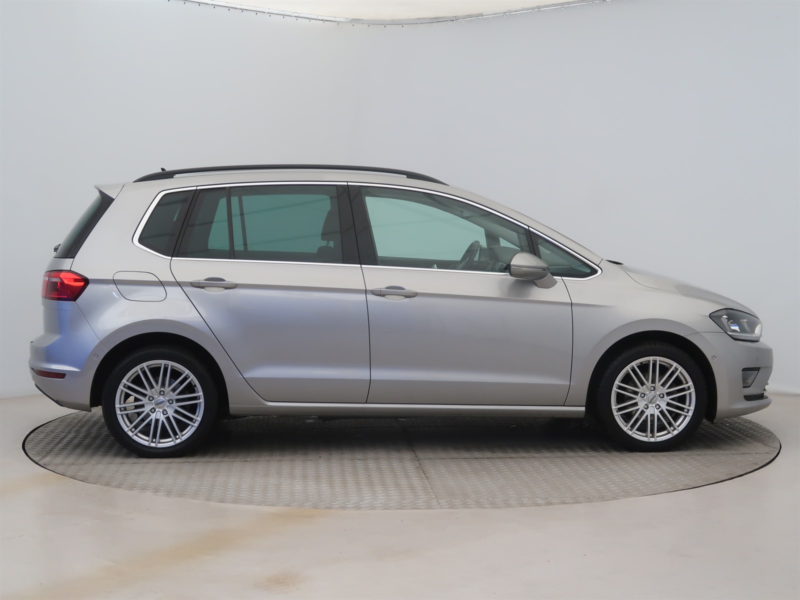 Volkswagen Golf Sportsvan, 2015 - pohled č. 8