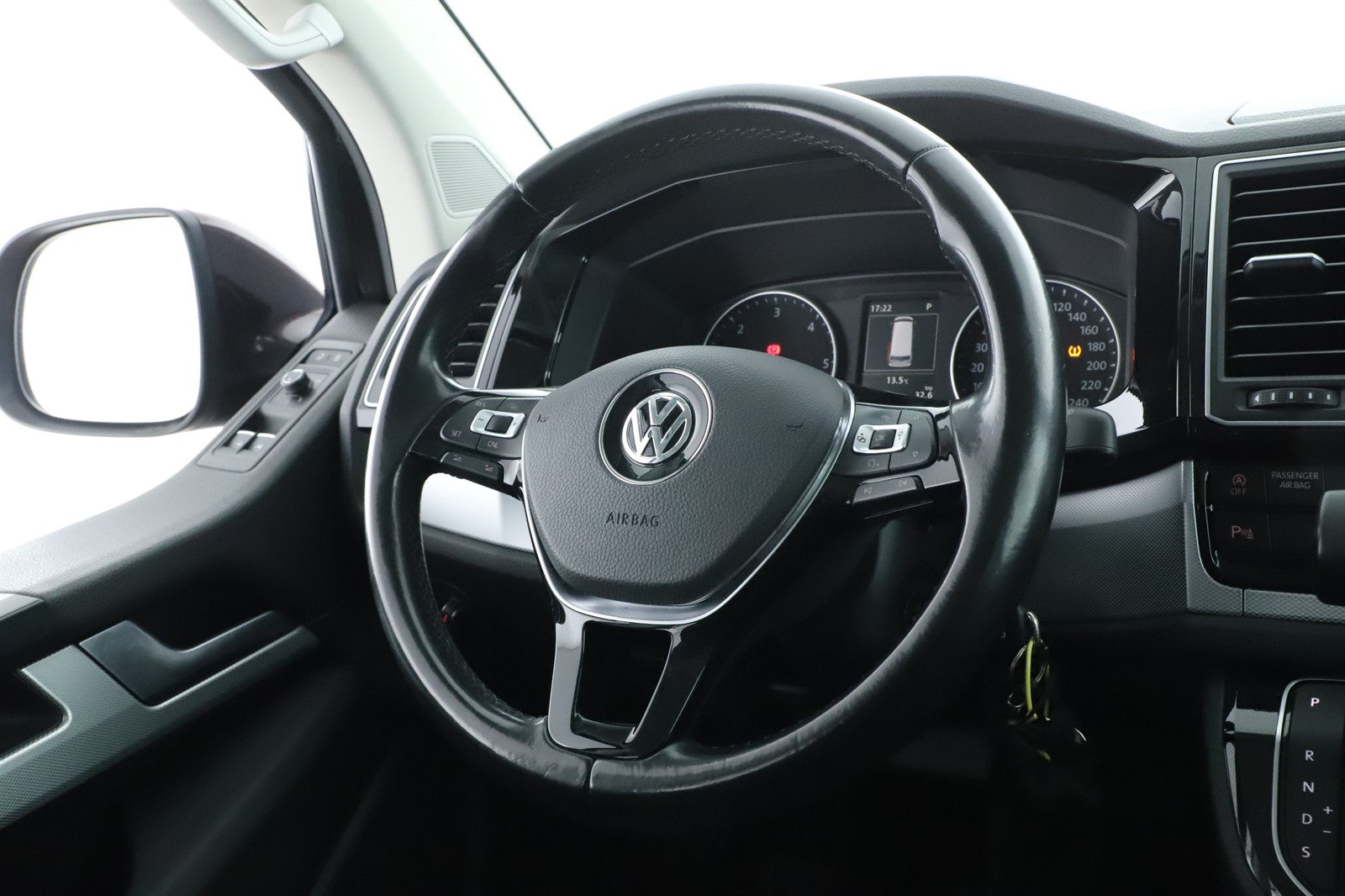 Volkswagen Multivan, 2015 - pohled č. 24