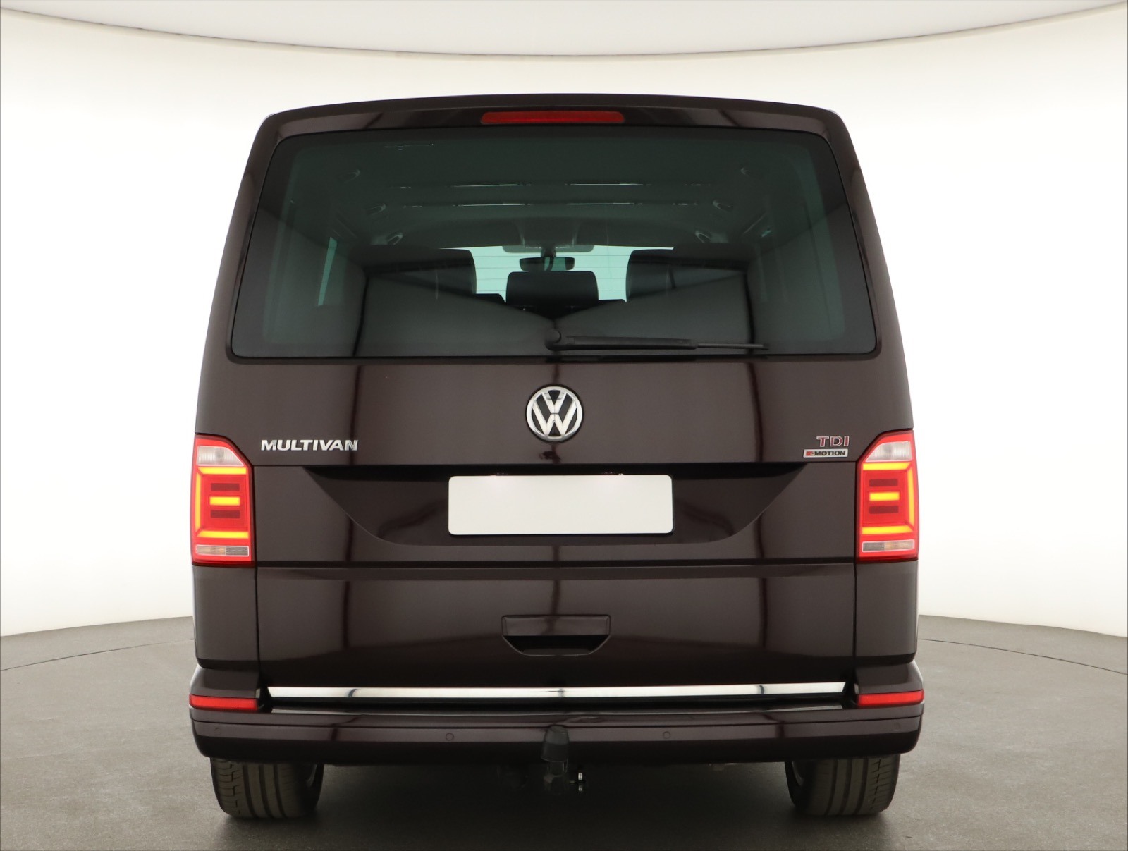 Volkswagen Multivan, 2015 - pohled č. 6