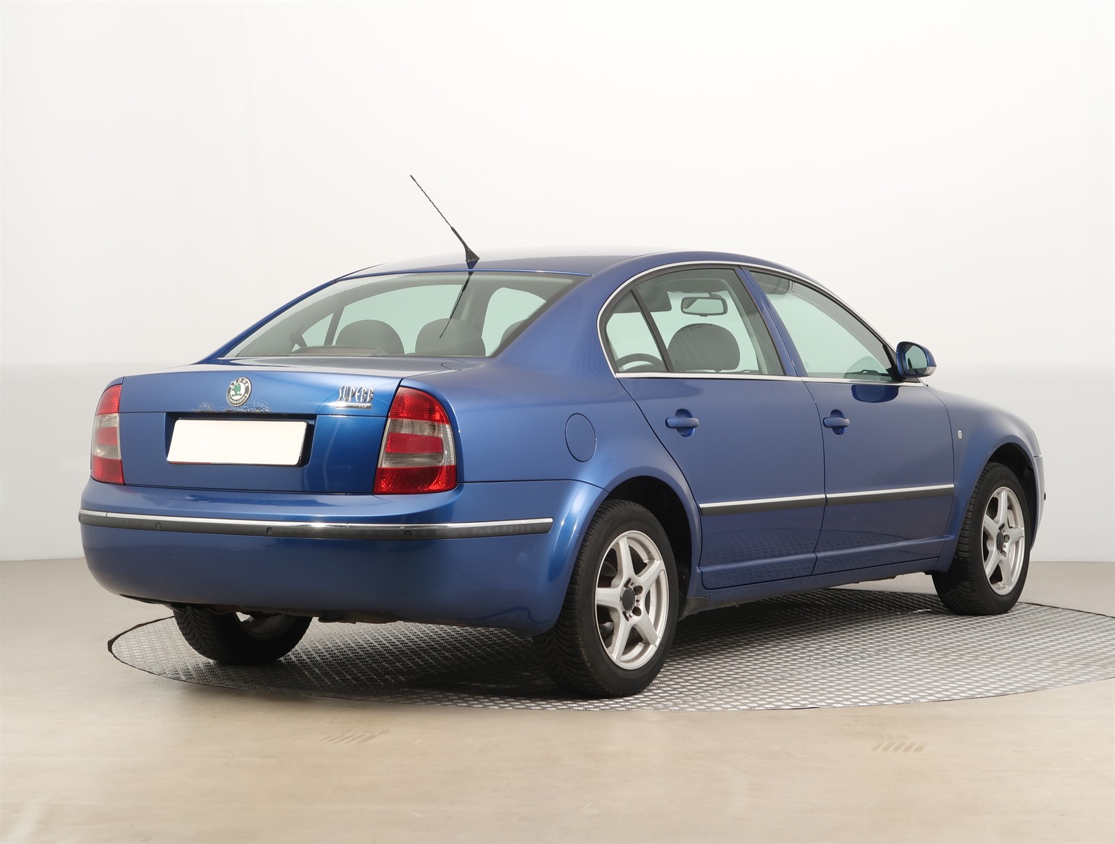 Škoda Superb, 2008 - pohled č. 7