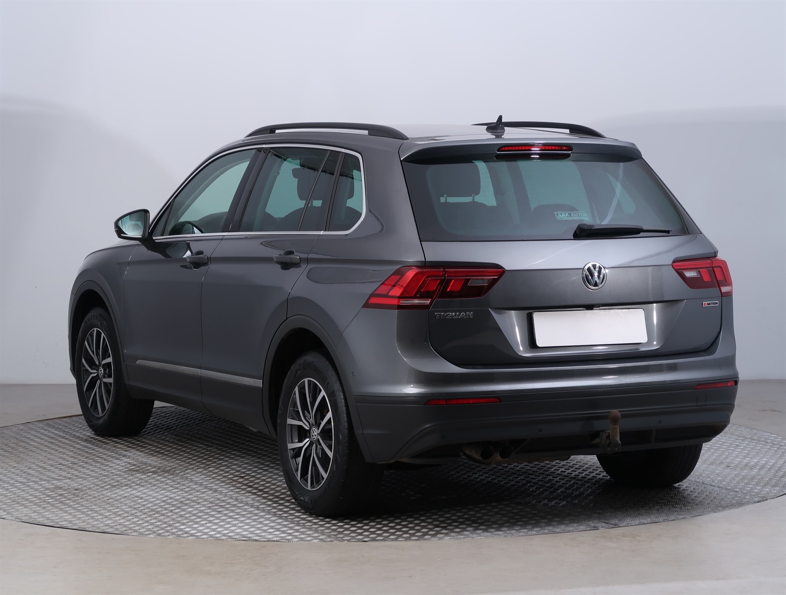 Volkswagen Tiguan, 2020 - pohled č. 5
