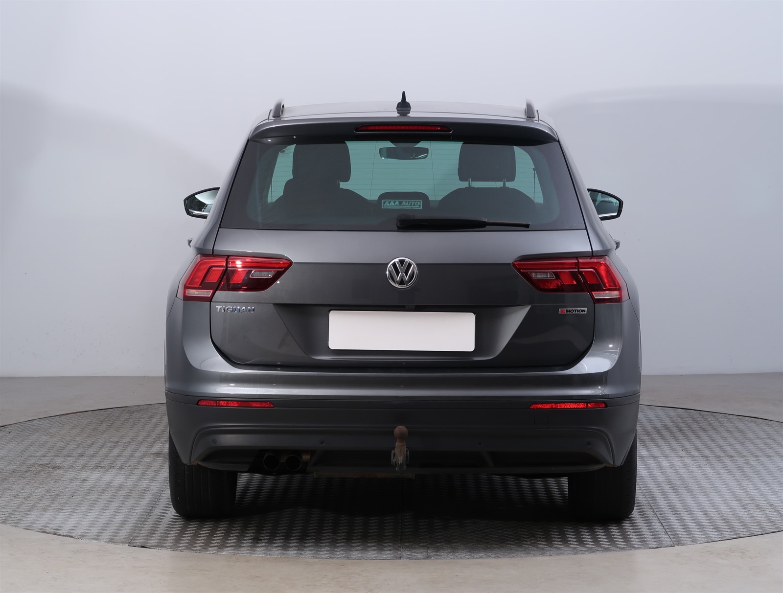 Volkswagen Tiguan, 2020 - pohled č. 6