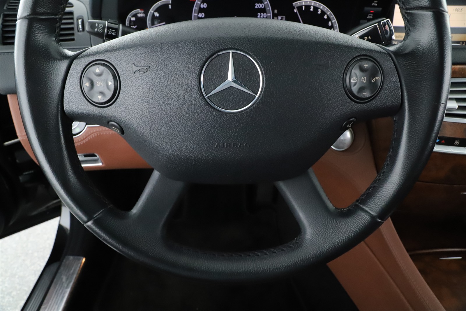 Mercedes-Benz CL, 2009 - pohled č. 14