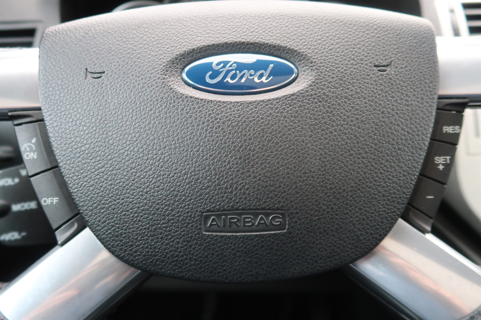 Ford Kuga, 2008 - pohled č. 22